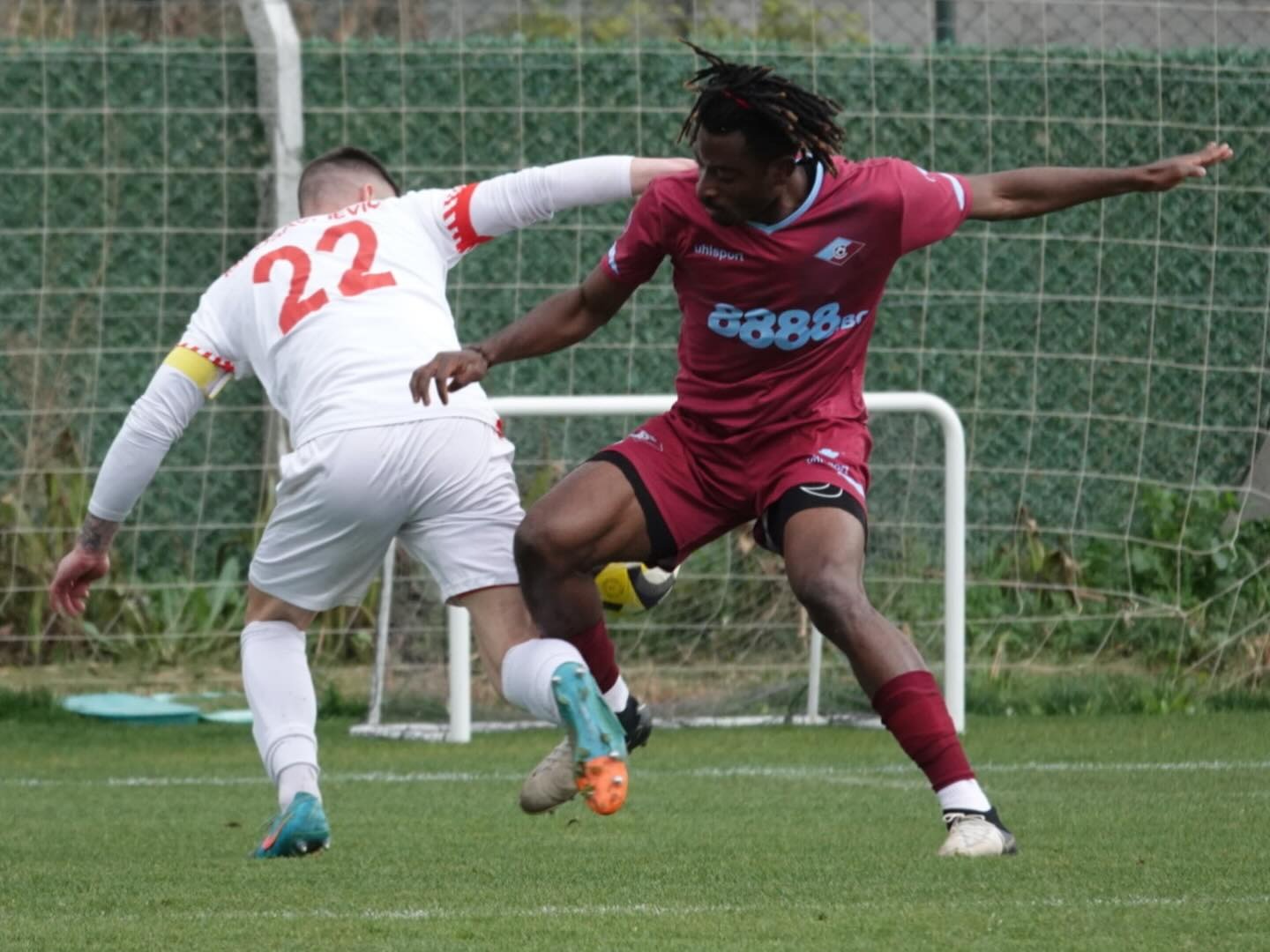 Септември отстъпи на сърби