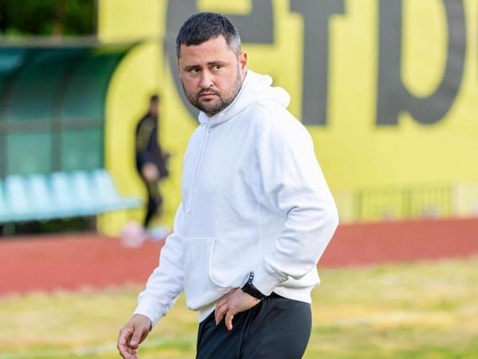 Спортист Своге се раздели с Ивайло Василев