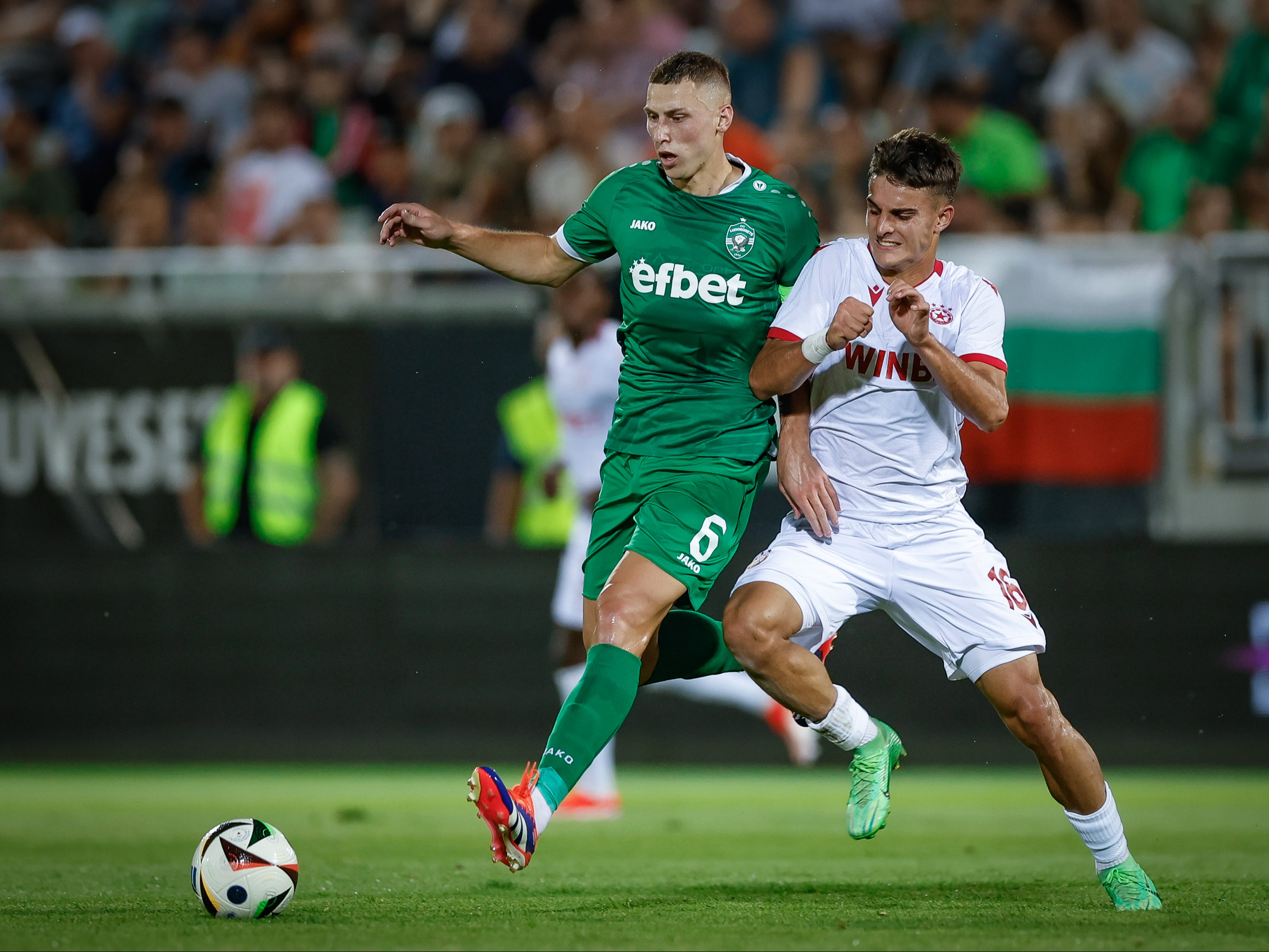 Лудогорец победи ЦСКА София след автогол, "червените" пропуснаха дузпа (ВИДЕО)