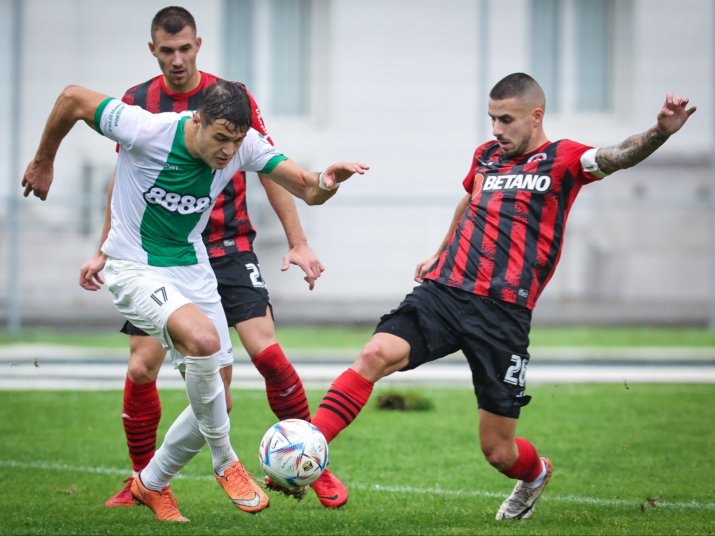 Драматично равенство между Пирин и Локомотив София (ВИДЕО)