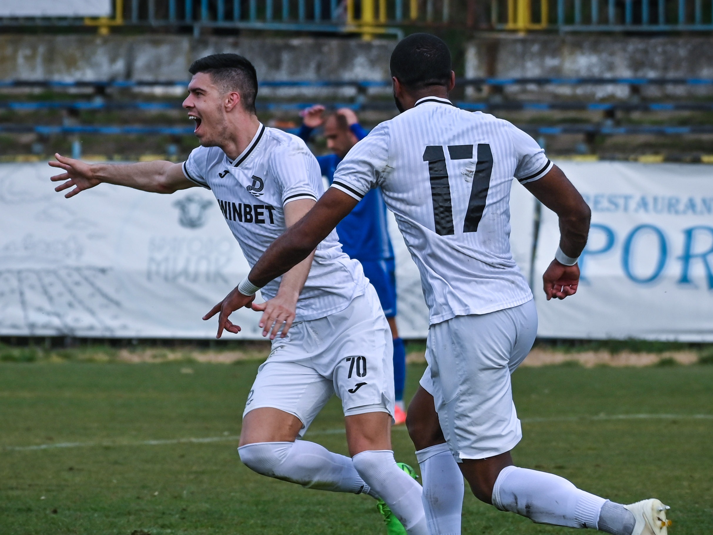 Два мача от Втора лига в телевизионен ефир в неделя