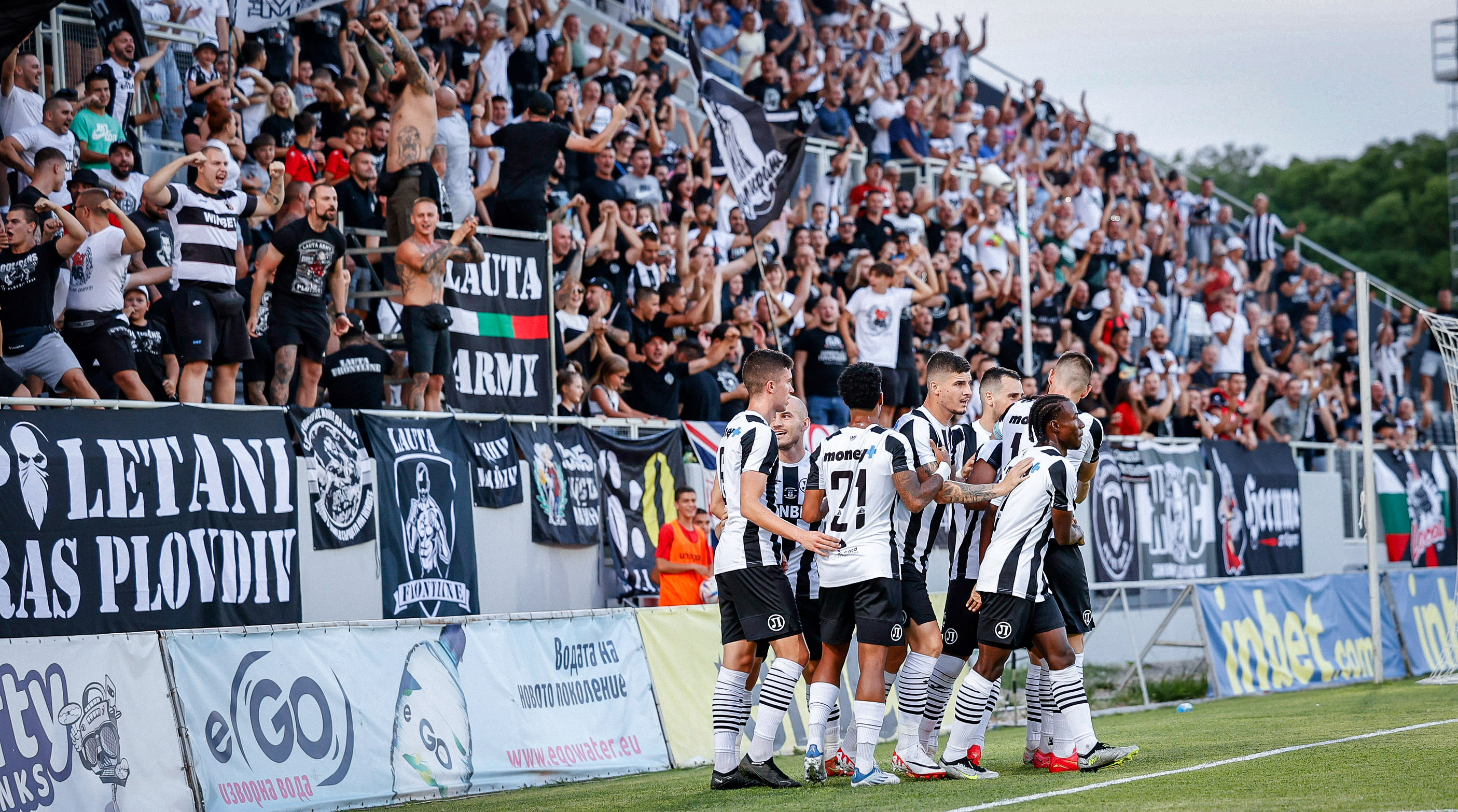 Локомотив Пловдив постигна седми пореден успех, побеждавайки Крумовград (ВИДЕО)