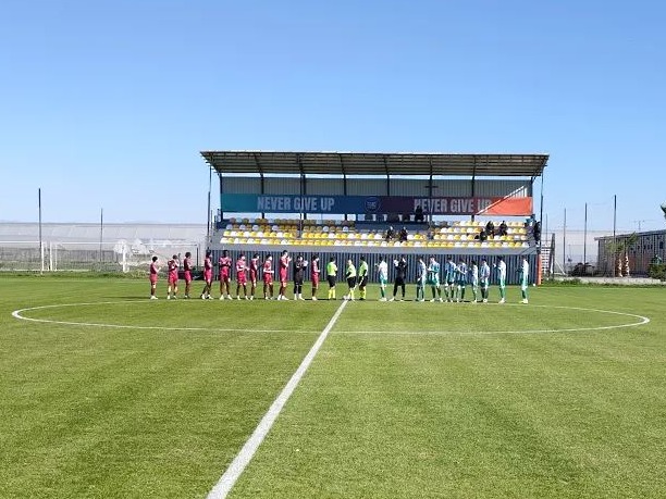 Септември загуби от узбекистанци